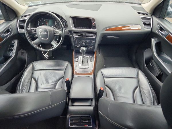 2012 AUDI Q5 Premium Plus