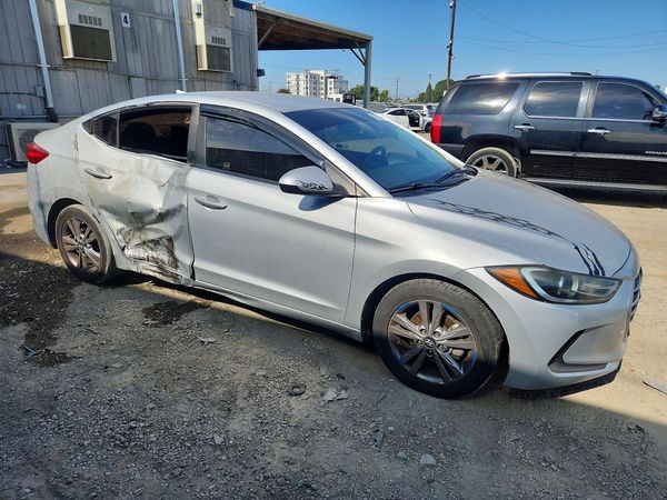 2018 HYUNDAI ELANTRA