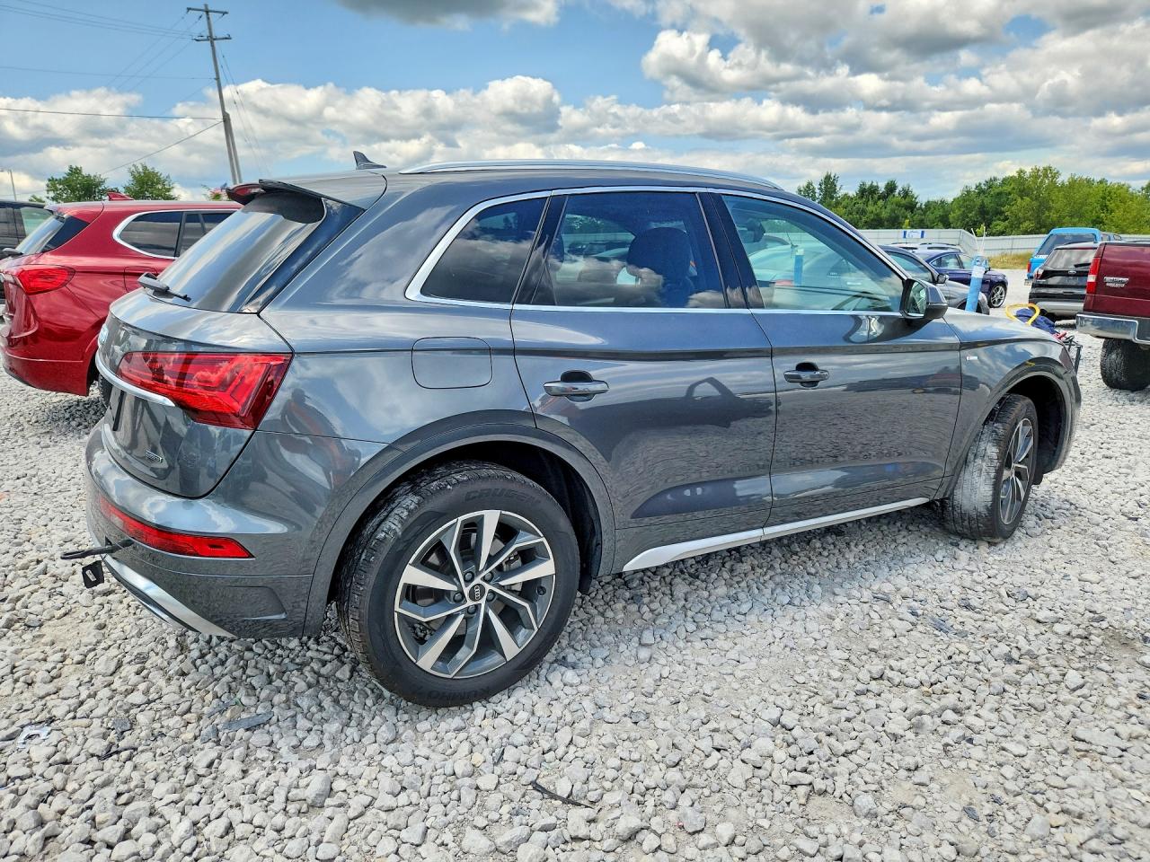 2024 AUDI Q5 S Line quattro Premium