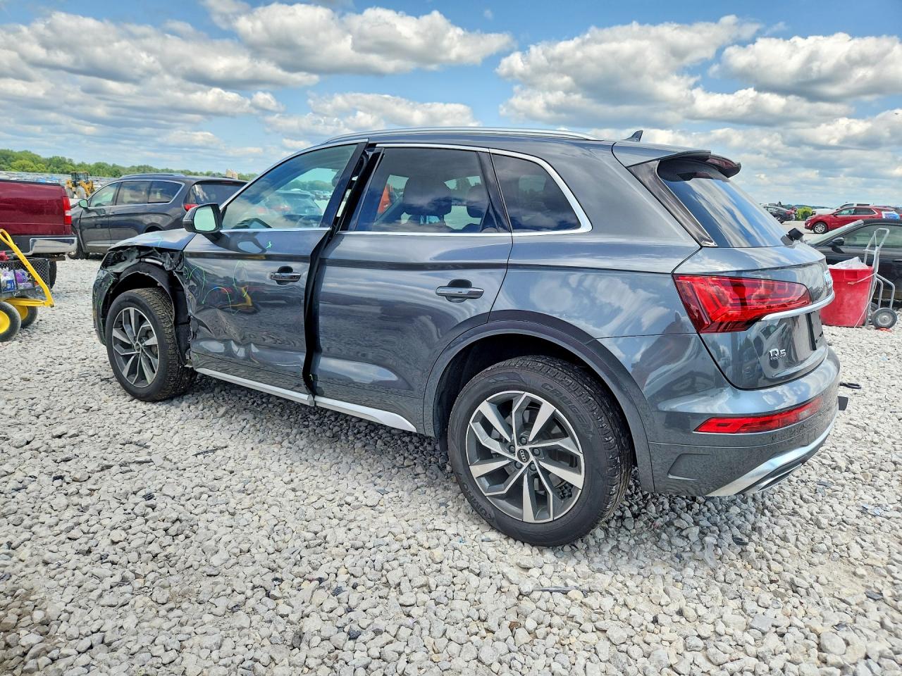2024 AUDI Q5 S Line quattro Premium