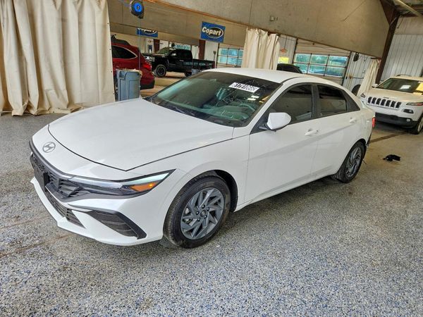2026 HYUNDAI ELANTRA HYBRID