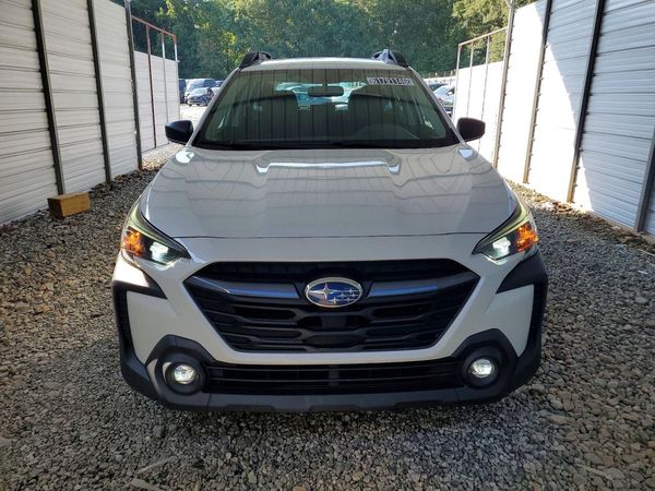 2025 SUBARU OUTBACK Base