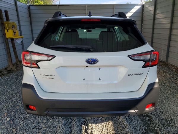 2025 SUBARU OUTBACK Base
