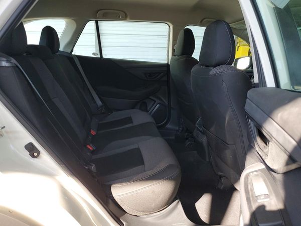 2025 SUBARU OUTBACK Base