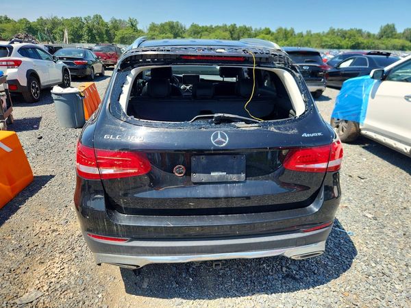 2017 MERCEDES-BENZ GLC GLC300 Base-4M