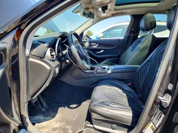 2017 MERCEDES-BENZ GLC GLC300 Base-4M