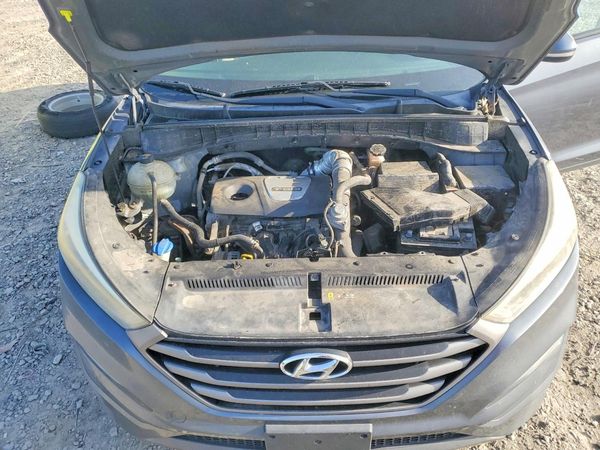 2016 HYUNDAI TUCSON