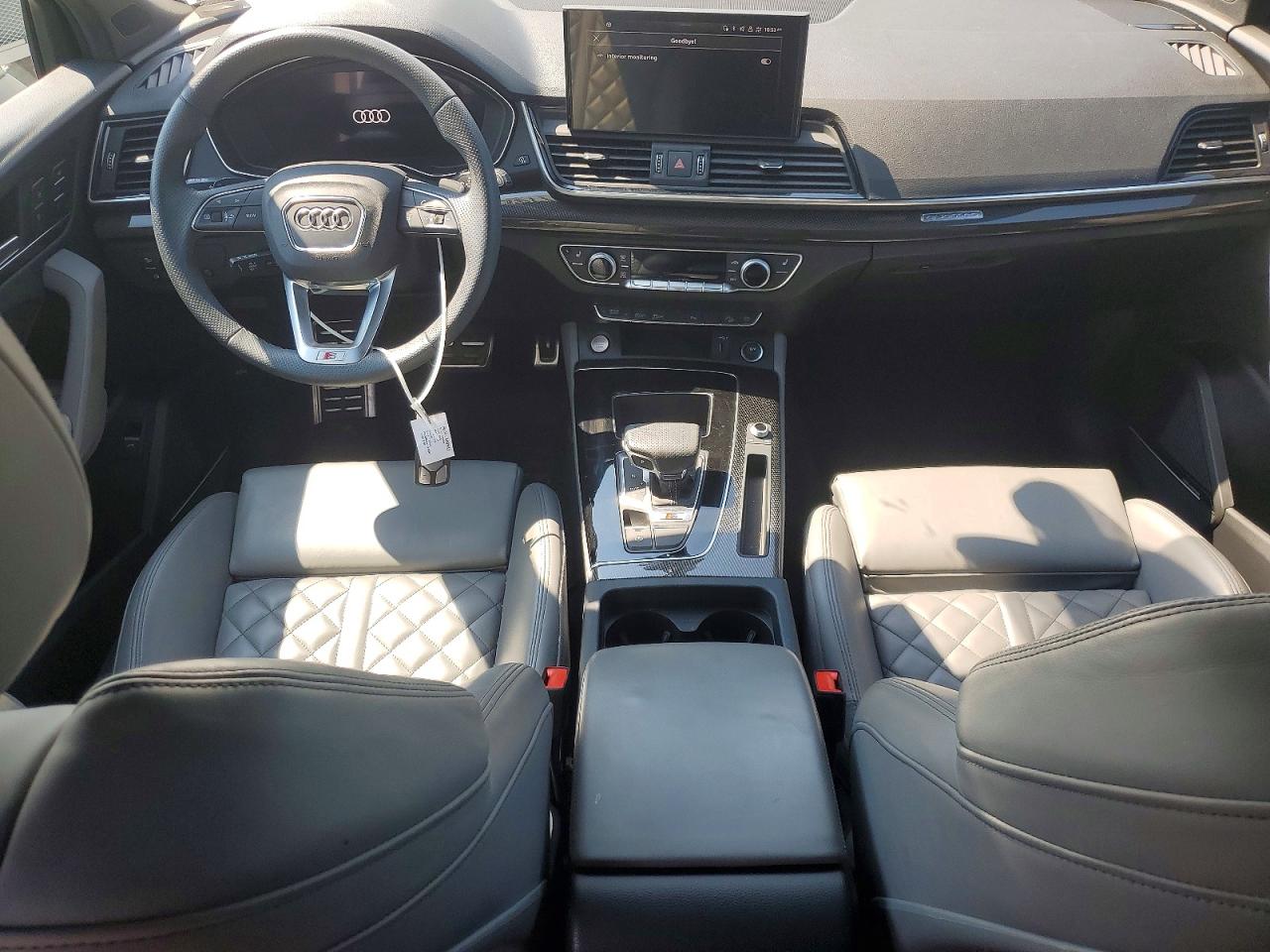 2025 AUDI SQ5 quattro Premium Plus