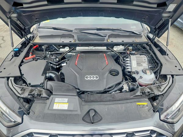 2022 AUDI SQ5 quattro Premium