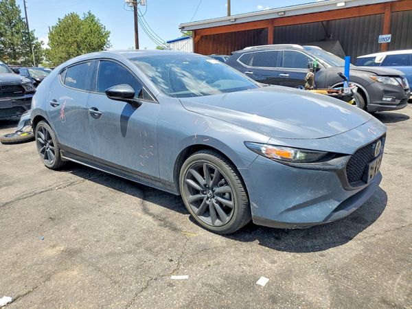 2022 MAZDA 3 Preferred Package