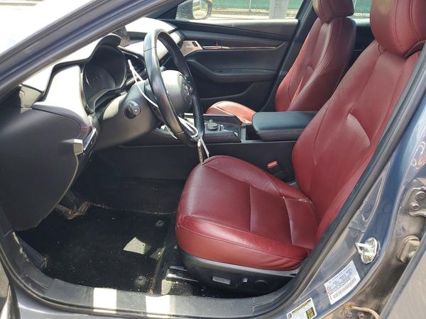 2022 MAZDA 3 Preferred Package