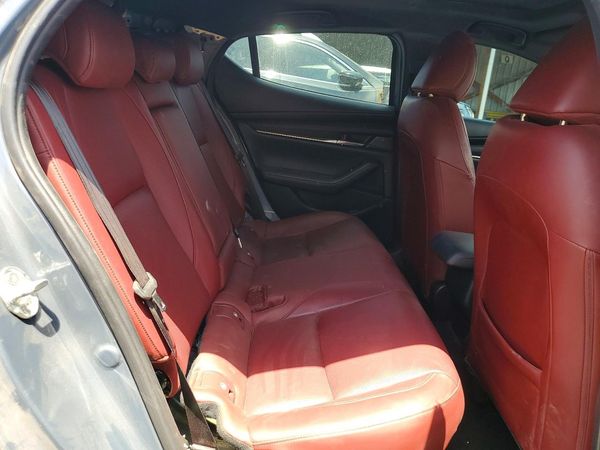 2022 MAZDA 3 Preferred Package