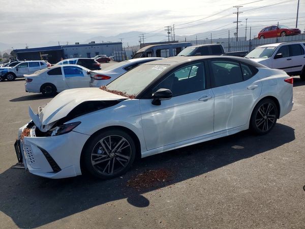 2025 TOYOTA CAMRY
