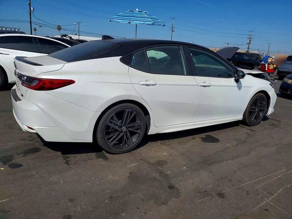 2025 TOYOTA CAMRY