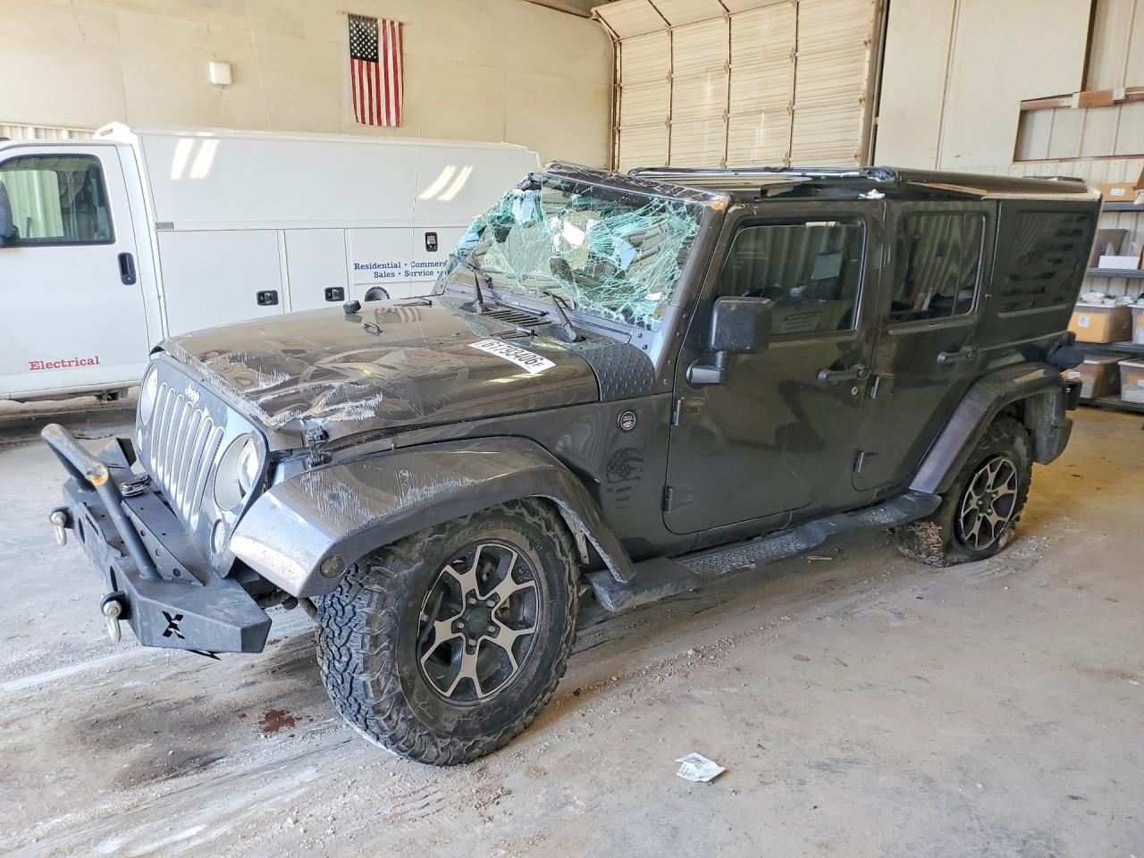 2017 JEEP WRANGLER UNLIMITED SAHARA 4X4