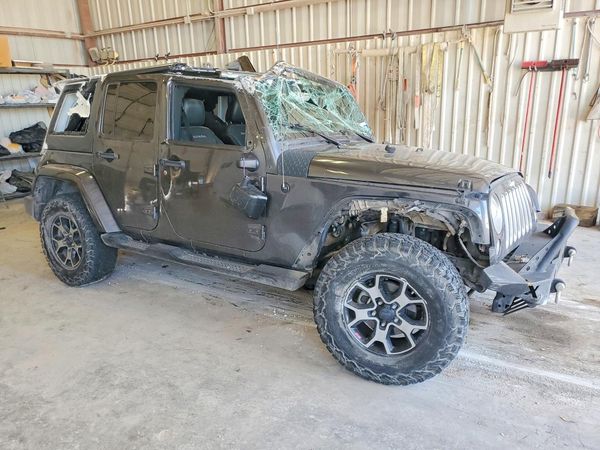 2017 JEEP WRANGLER UNLIMITED SAHARA 4X4