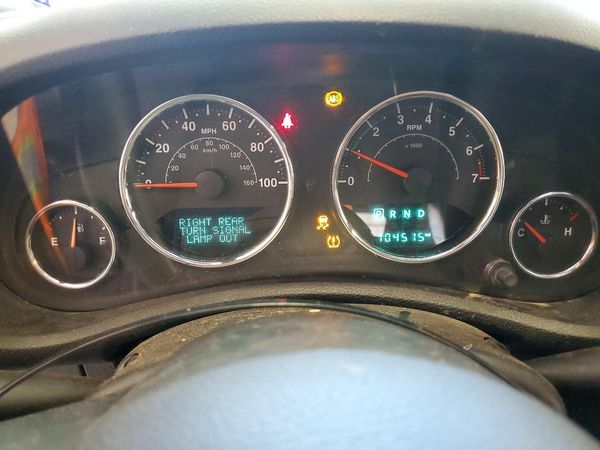 2017 JEEP WRANGLER UNLIMITED SAHARA 4X4