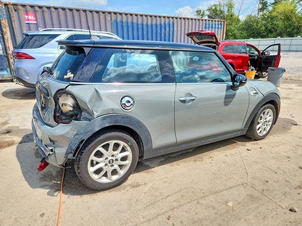 2015 MINI COOPER
