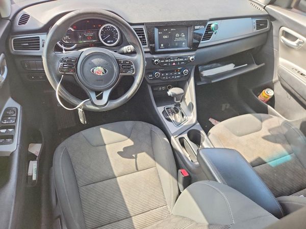 2017 KIA NIRO FE / LX / LX Tech