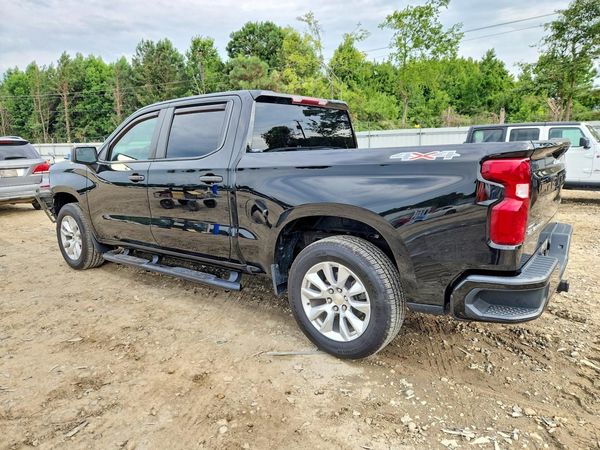 2021 CHEVROLET SILVERADO Custom