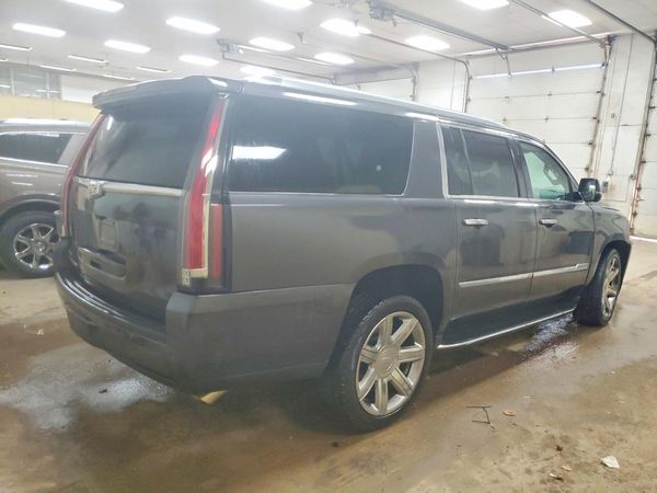 2017 CADILLAC ESCALADE