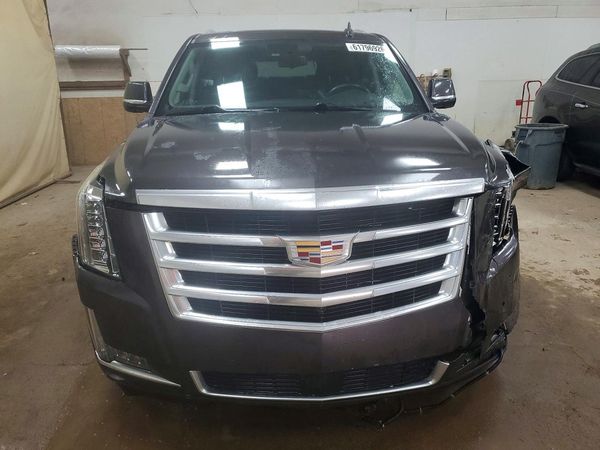 2017 CADILLAC ESCALADE