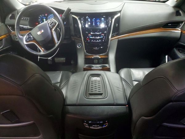 2017 CADILLAC ESCALADE