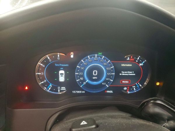 2017 CADILLAC ESCALADE
