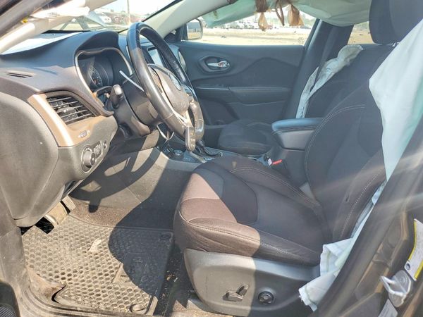 2015 JEEP CHEROKEE LATITUDE 4X4