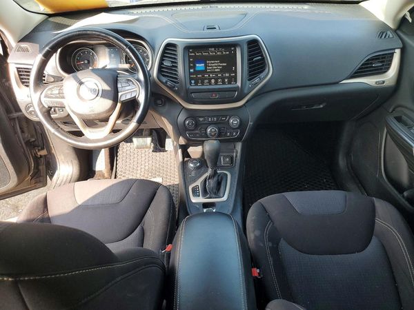2015 JEEP CHEROKEE LATITUDE 4X4
