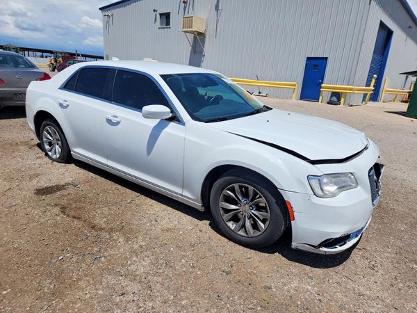 2018 CHRYSLER 300