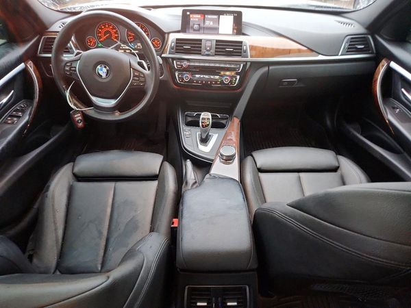 2018 BMW 330