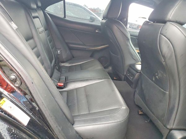 2016 LEXUS IS 200t