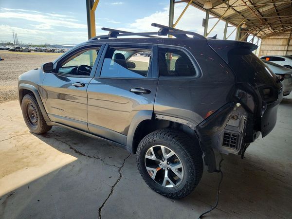 2015 JEEP CHEROKEE TRAILHAWK 4X4