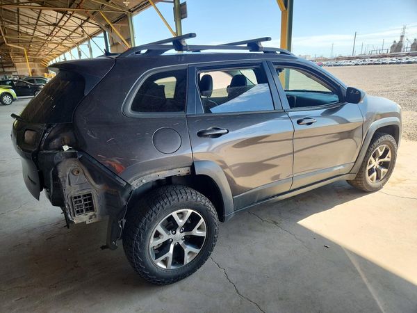 2015 JEEP CHEROKEE TRAILHAWK 4X4
