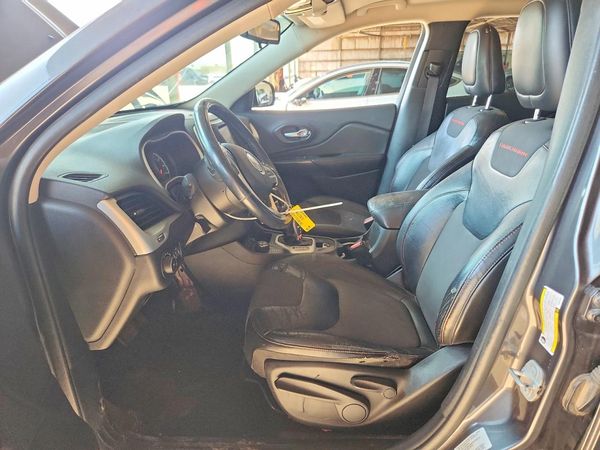 2015 JEEP CHEROKEE TRAILHAWK 4X4