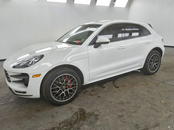 2015 PORSCHE MACAN