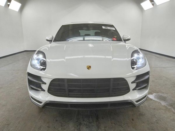 2015 PORSCHE MACAN