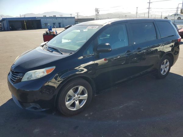 2017 TOYOTA SIENNA L