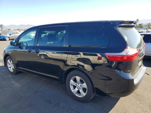 2017 TOYOTA SIENNA L