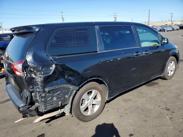 2017 TOYOTA SIENNA L