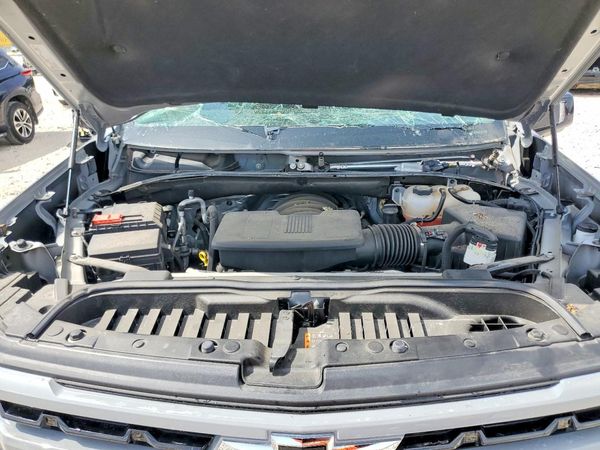 2024 CHEVROLET SILVERADO RST — Engine bay