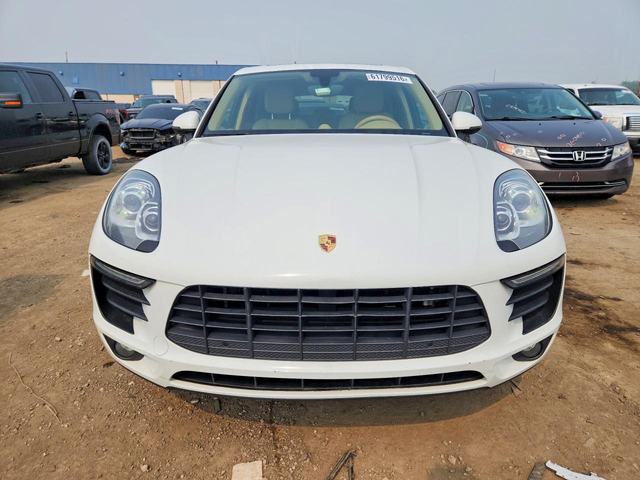 2016 PORSCHE MACAN