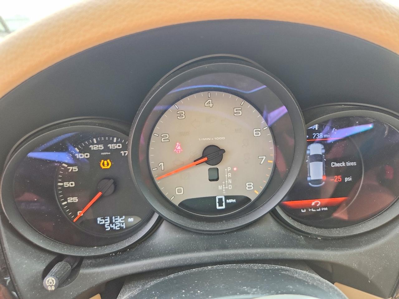 2016 PORSCHE MACAN