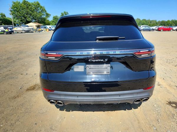 2019 PORSCHE CAYENNE S
