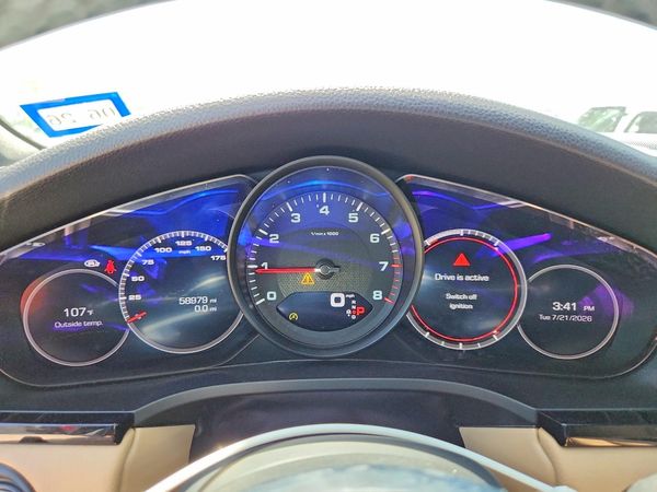 2020 PORSCHE CAYENNE
