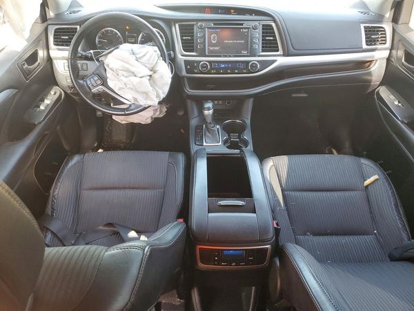 2017 TOYOTA HIGHLANDER