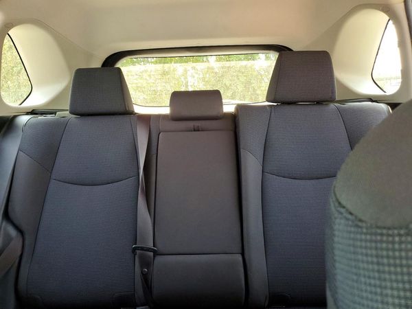 2019 TOYOTA RAV4 LE HV 4WD