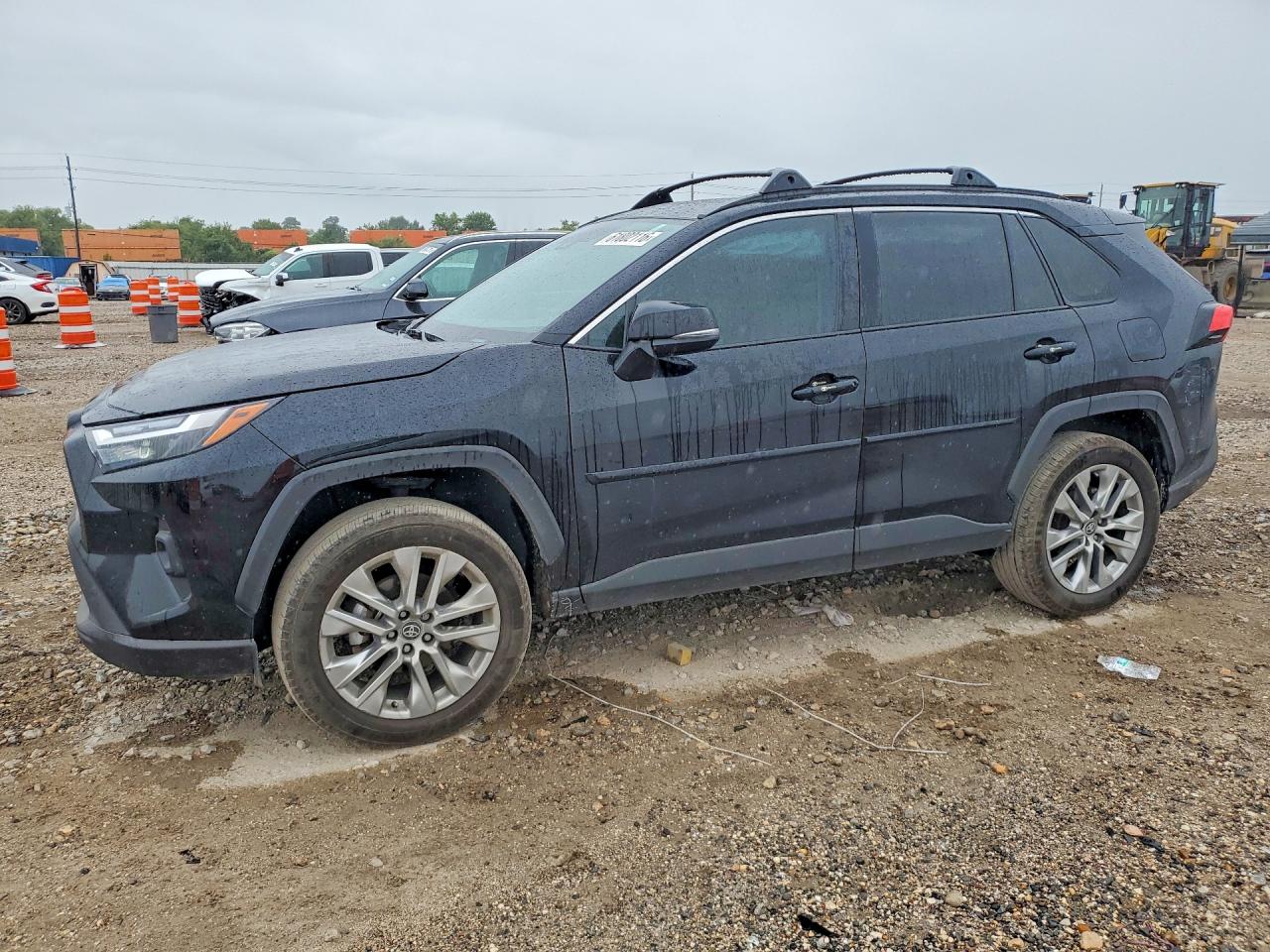 2025 TOYOTA RAV4 — Front 3/4