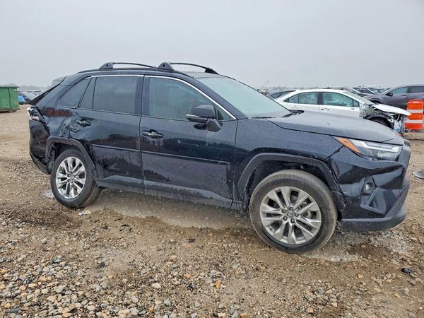 2025 TOYOTA RAV4 — Passenger 3/4